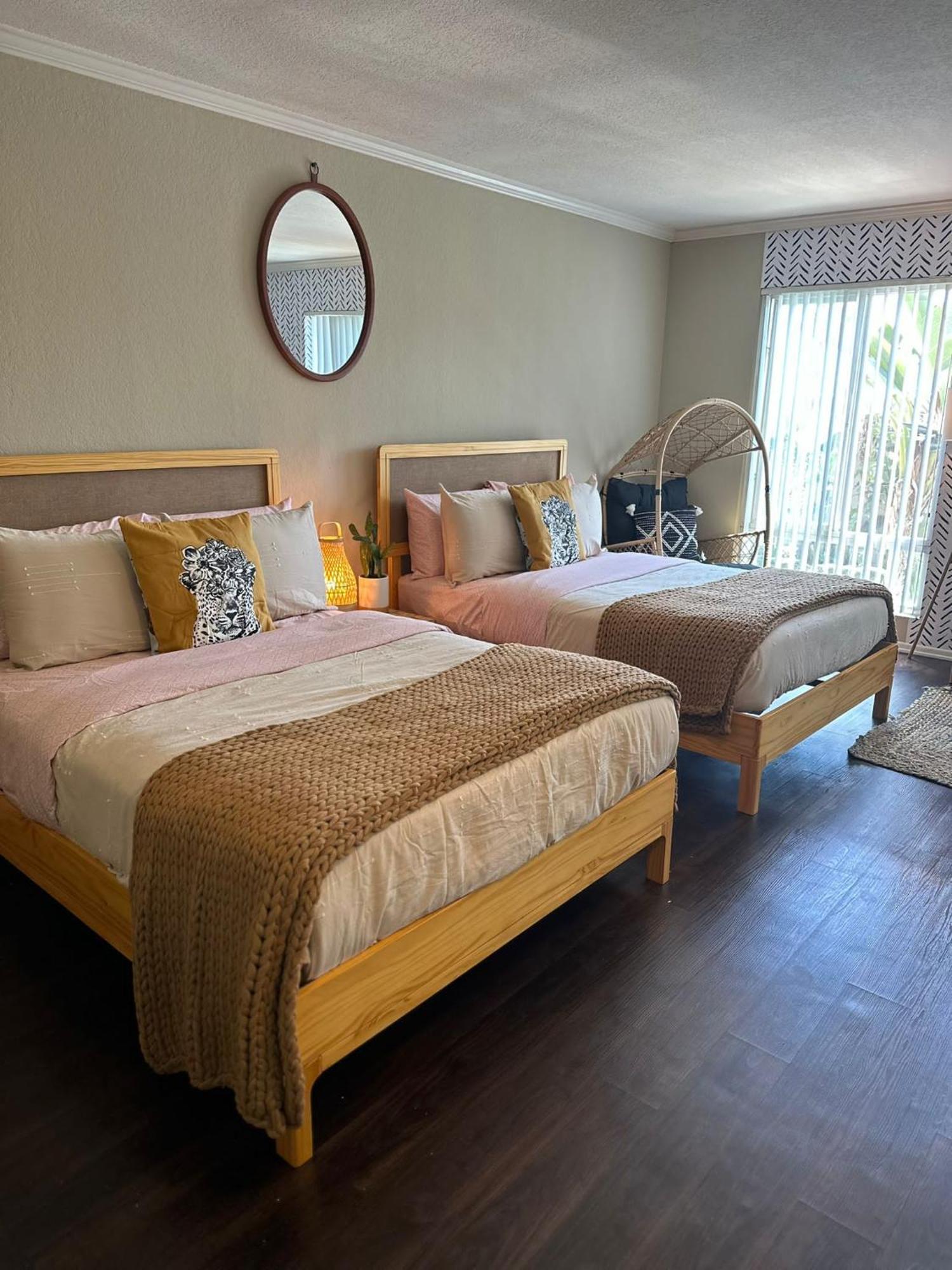 Loft Apartments At Hollywood Free Parking Close To Studios Universal Los Angeles Dış mekan fotoğraf