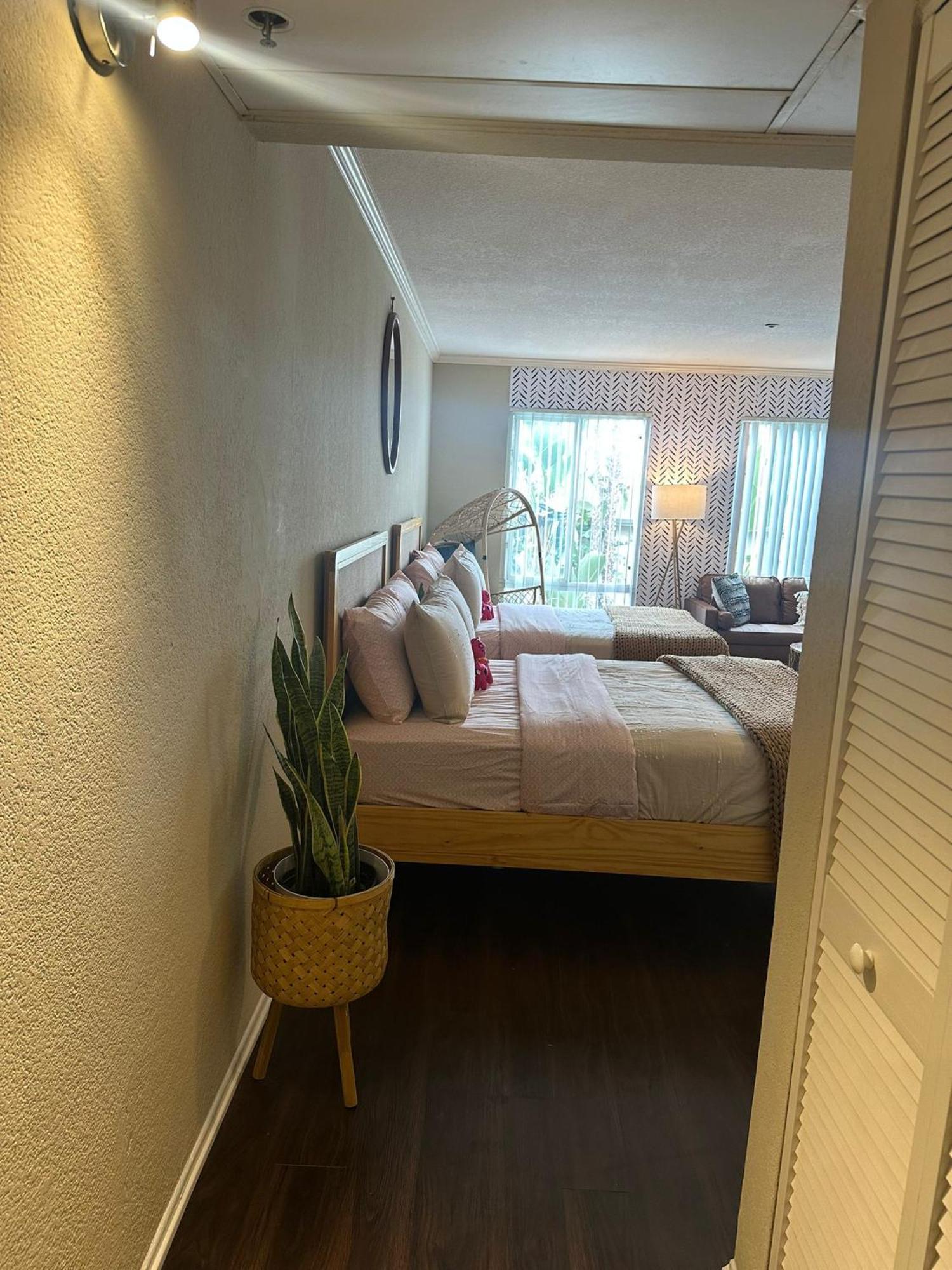 Loft Apartments At Hollywood Free Parking Close To Studios Universal Los Angeles Dış mekan fotoğraf